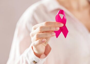 Prevenção da saúde da mulher vai além do câncer de mama